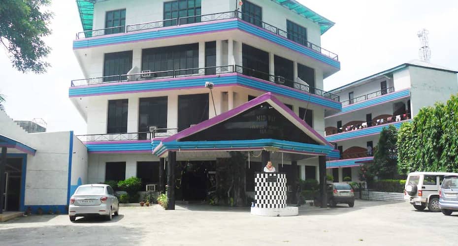 Midway Tourist Resort, Mandi 1